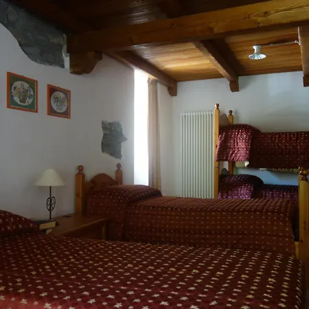 Auberge Lou Creton Di Lui Hostel * Pontboset