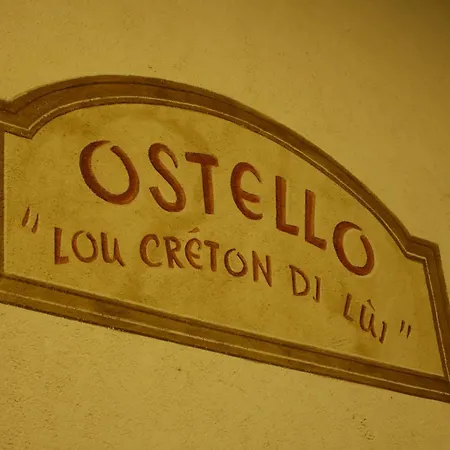 Auberge Lou Creton Di Lui Hostel Hostel