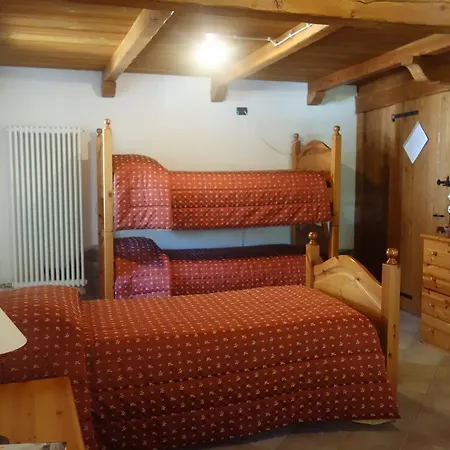 Auberge Lou Creton Di Lui Hostel
