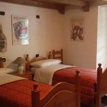 Auberge Lou Creton Di Lui Hostel * Pontboset